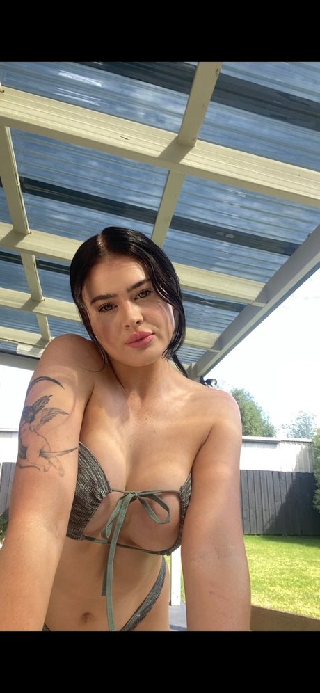 Anna Petite star galleries