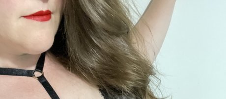 Irish Wife hot model photo