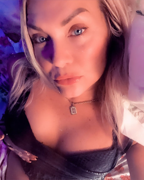 Miss Ginni model porn picture