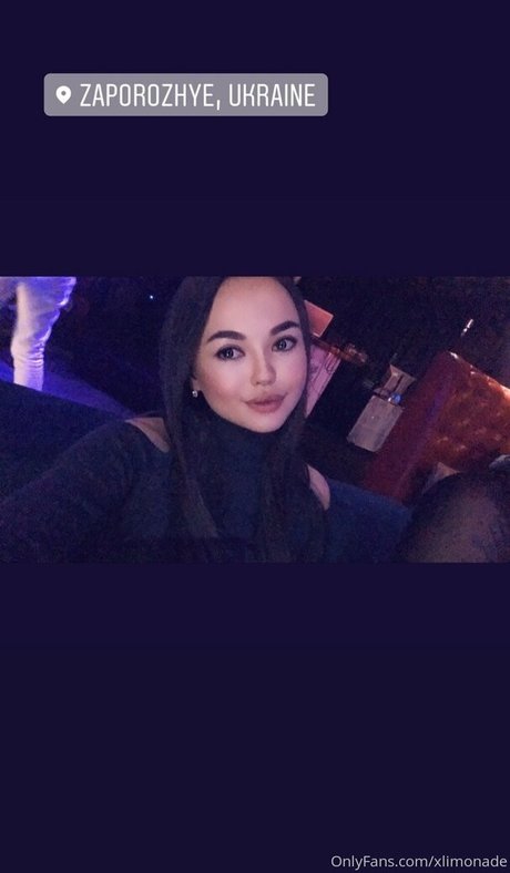 young asian onlyfans sexy pic