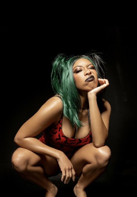 milf strip onlyfans sexy naked image