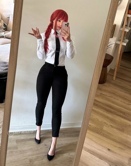 female fitness onlyfans pretty pic