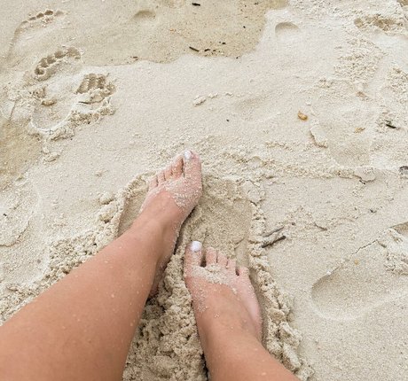 big tits gym onlyfans pornographic archive