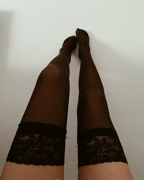 lauraaloove hd actress picture