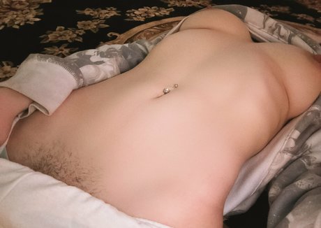 brunette pussy onlyfans top pic