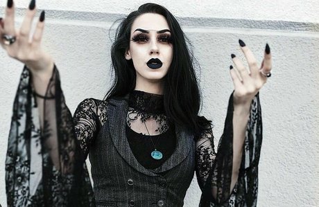 Colbyxcarnage model naked gallery