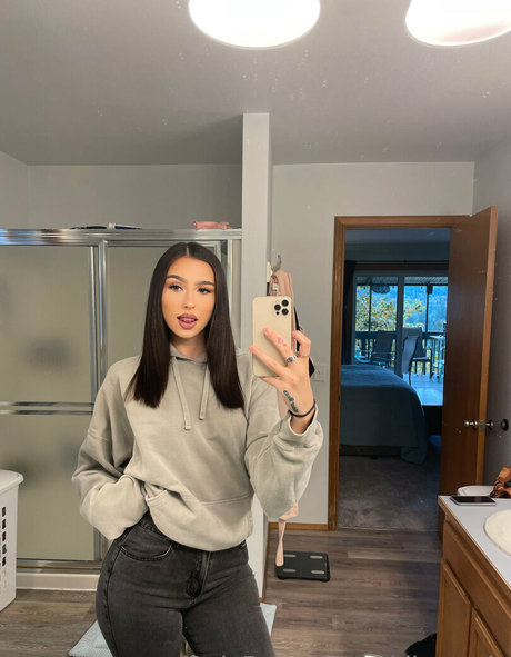 blonde teen pussy onlyfans xxx images