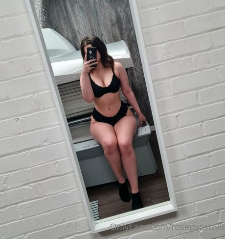 rosepxoxo98 pornstar beautiful gallery