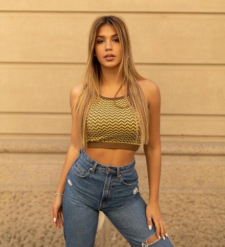 Alice De Bortoli pornstar nude pictures