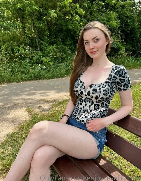 enjoy evelin free erotic actress archive