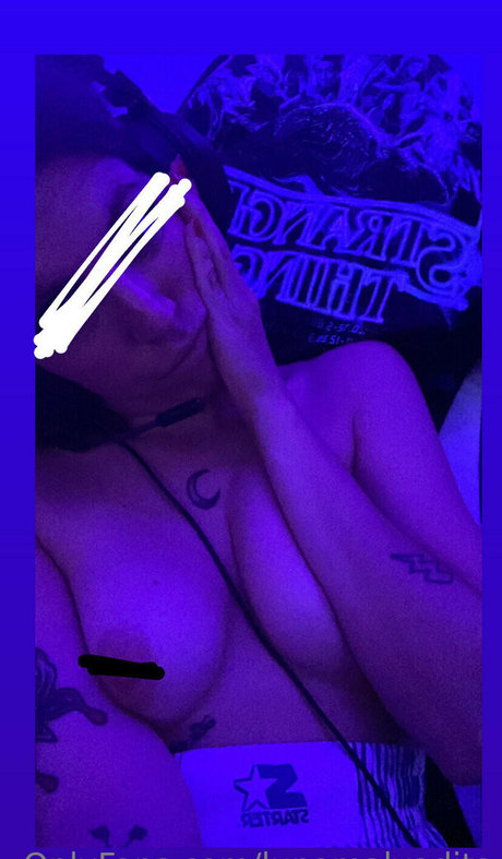 evvilmoon star xxx pictures
