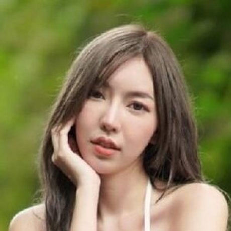 Champ Emmita pretty pornstar photos