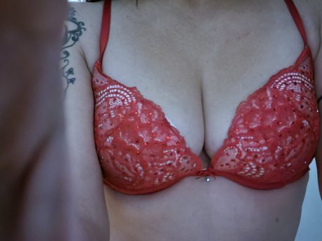 Aliza Sin model nude photo
