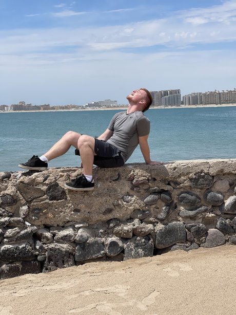 Alec Carter top star pic