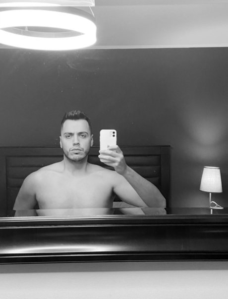 Iambrunominaff erotic model pic
