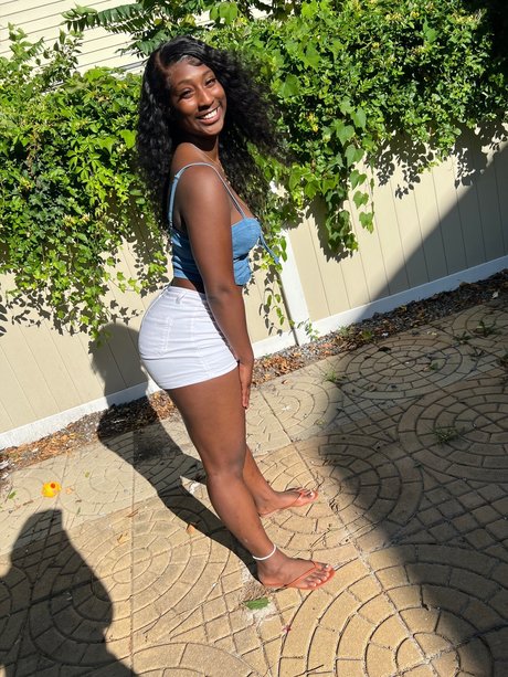 liyah nudes model pictures