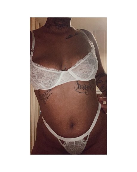 inked angel_ model top pictures