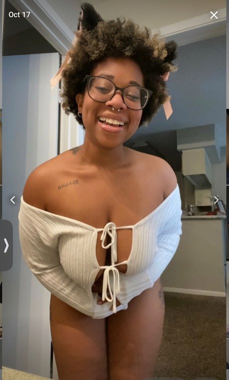 Phoenixx_ pretty pornstar pic