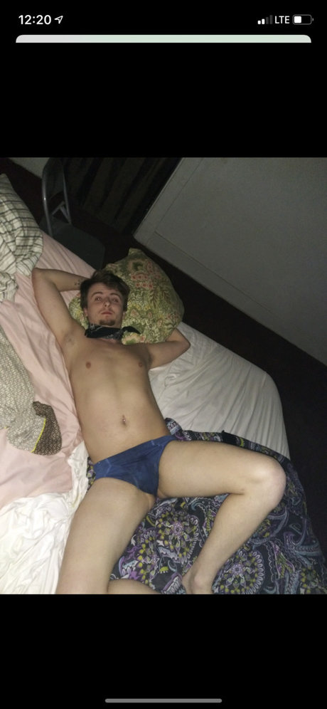 Daemon720 pornographic star pics