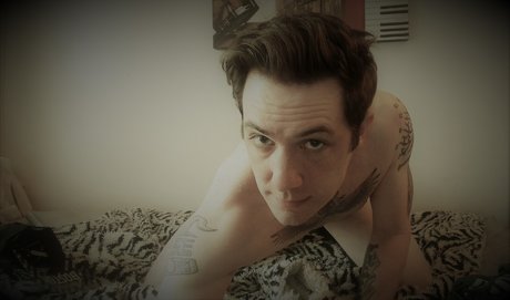 Daddy Shizz xxx model galleries