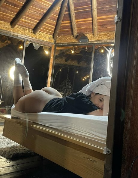 lioqueenn star top gallery