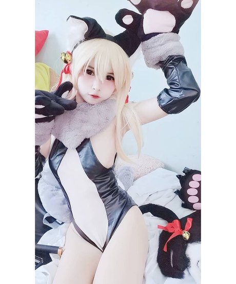 Joyce Poring nude pornstar gallery