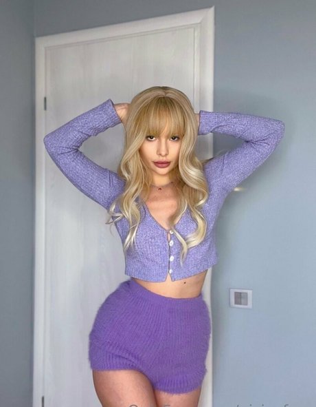 brunette nurse onlyfans art nude pic