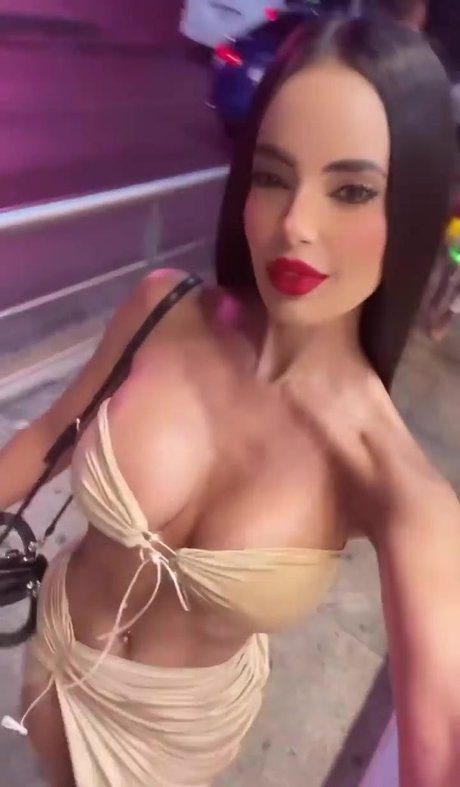beauty curvy onlyfans porn image