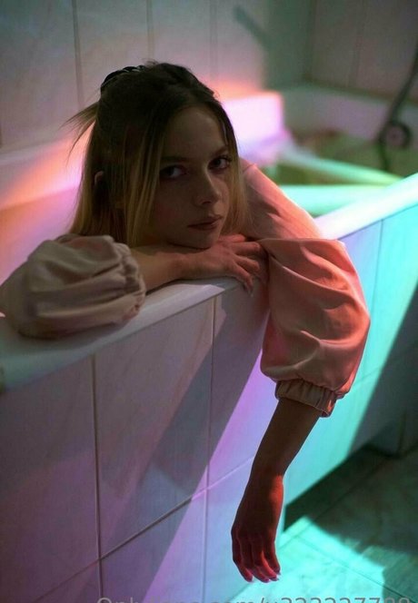 yourprettylex model naked pics