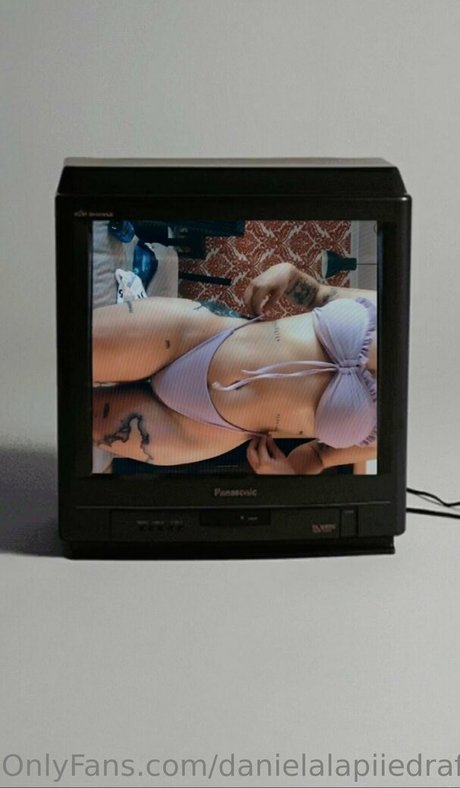 danielalapiiedrafree model beautiful pictures