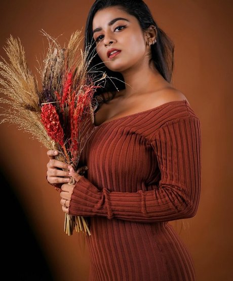 Suhana Khan hd pornstar img