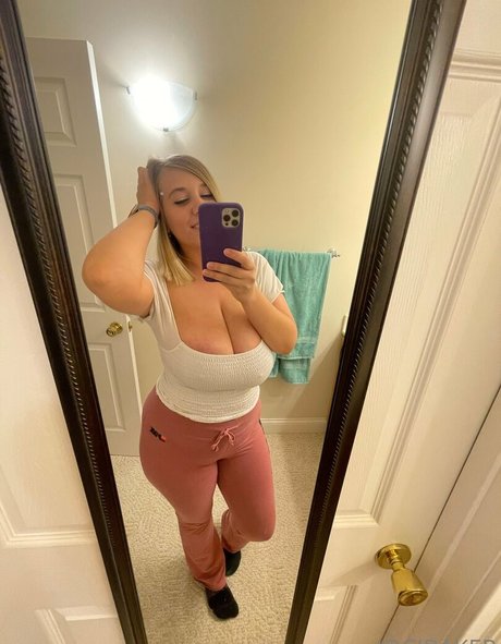 young asian onlyfans free sexy image