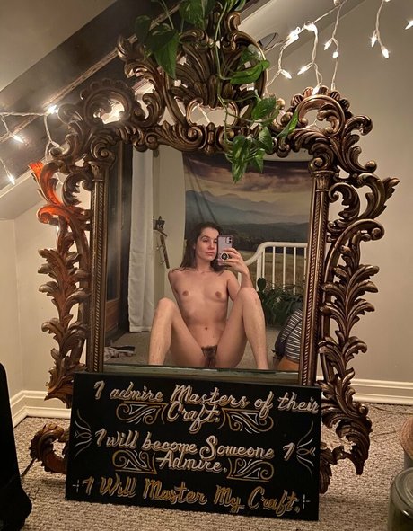 doesnteatmeat model xxx galleries