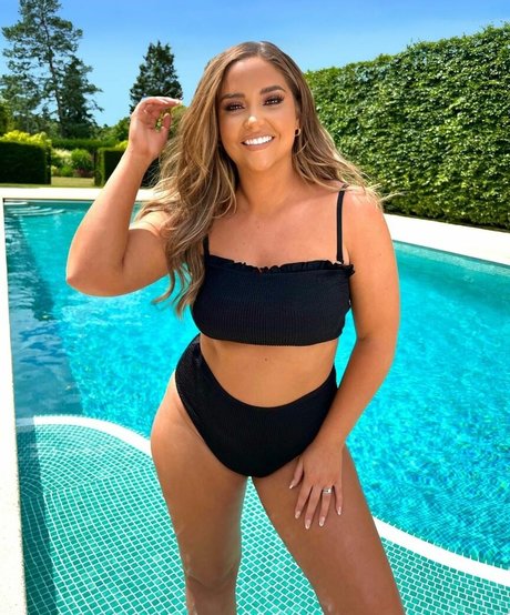 blonde midget onlyfans pornographic pics