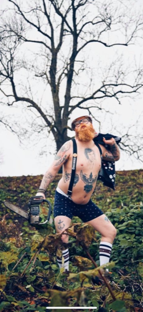 Prince Of The Rodeo naked star pic