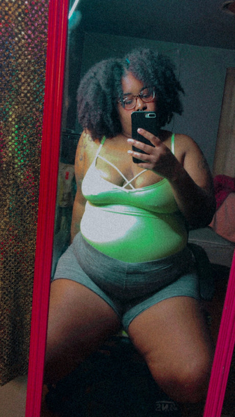 Pretty Penny star sex pic