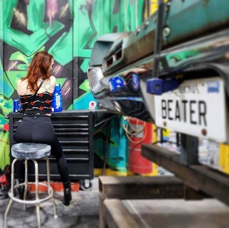 Queen Ginny model top gallery