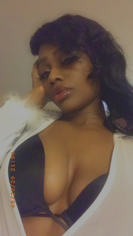 Prettiest Pisces_ profile pic