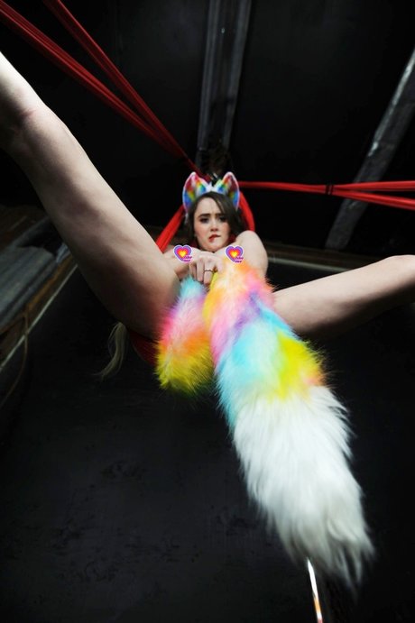 Rainbow Foxxxy nudes actress pic