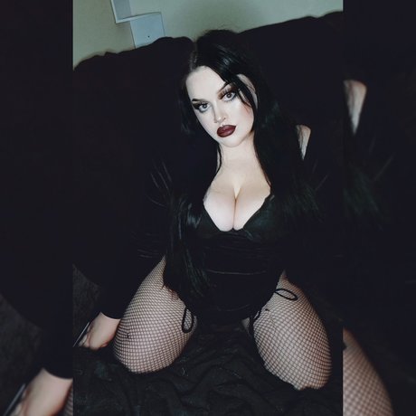Rainy Daze model nude pictures