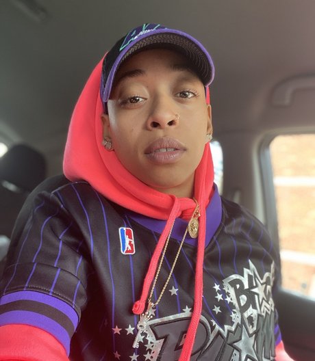 Risky Red model photo