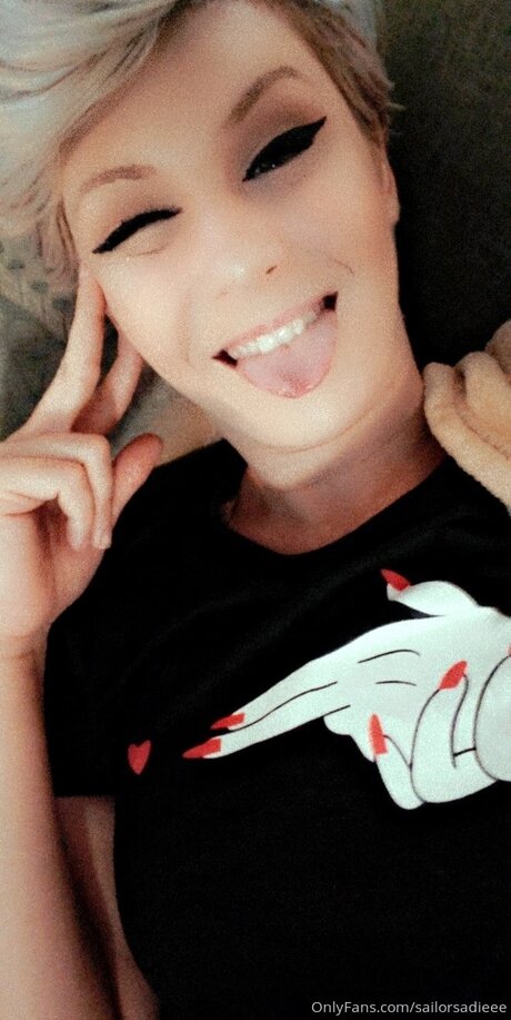 Sailor Sadie top star gallery