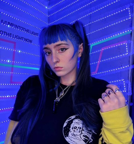 Ashnikko best pornstar image