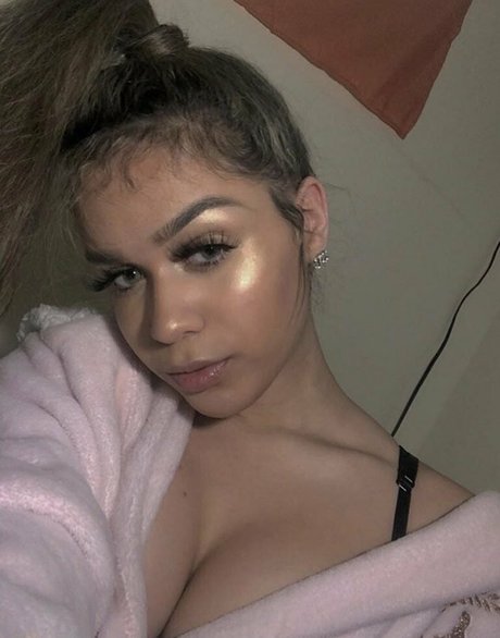 itsyourwcw_ pornstar sexy pics