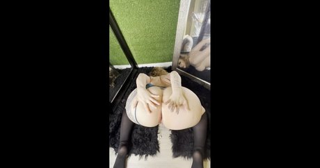 cherrybarbiefreevip model galleries