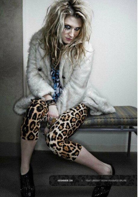 KeshaRose naked model photos