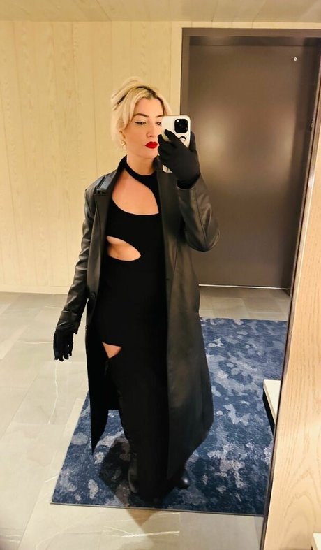 Rebecca Ford best model archive