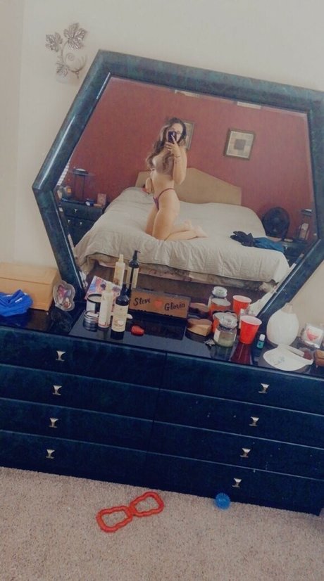 Loowcutie pornstar exclusive galleries