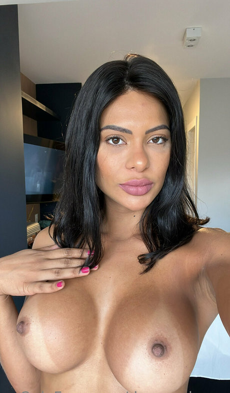Dayane Machado model nice img