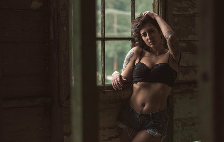 hairy vagina onlyfans exclusive image